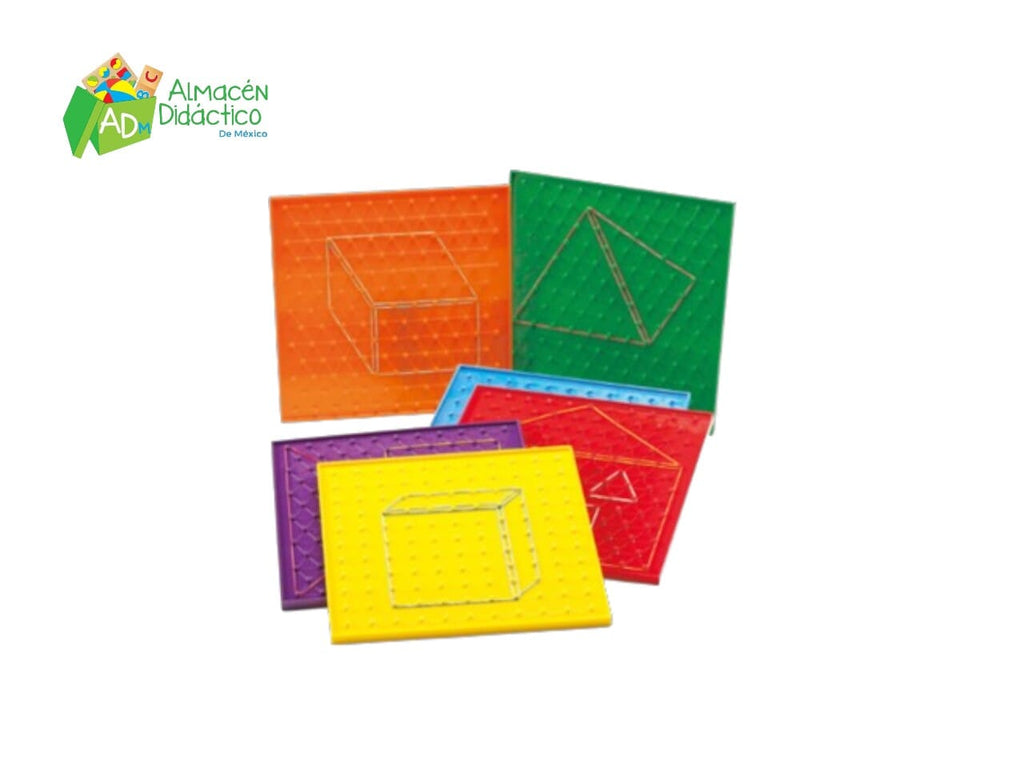 GEOPLANO PLASTICO  18 X 18 CM